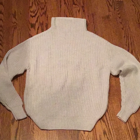Aritzia Sweaters - Aritzia Montepiller